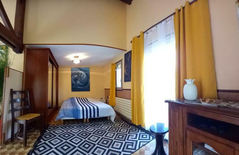 Bed and Breakfast Logement Unique Dans Le Lot