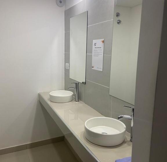 Black Star Art Hostel