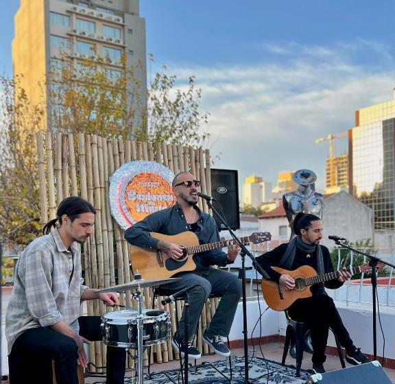 Black Star Art Hostel