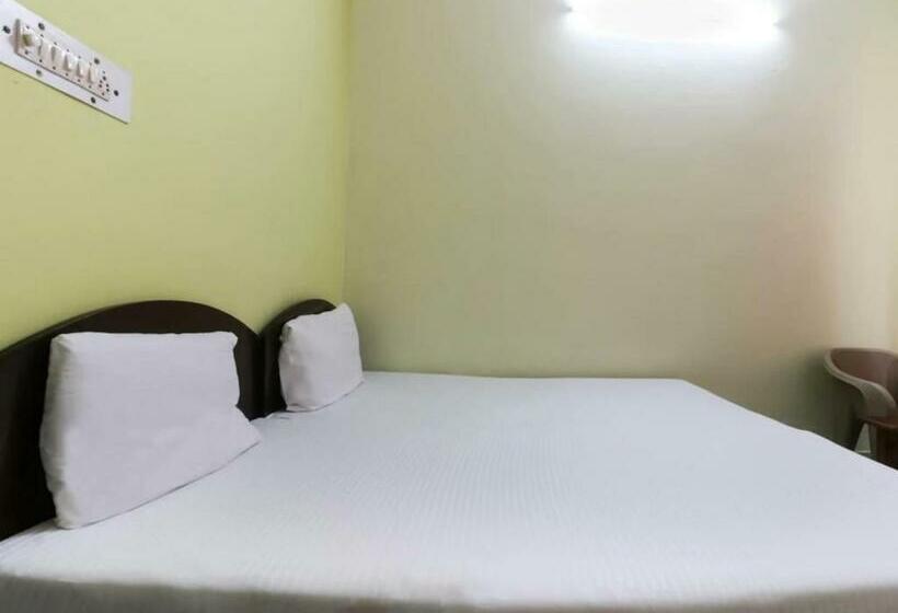 Goroomgo Blue Moon Resort Lake View Mall Road Bhimtal Best Seller