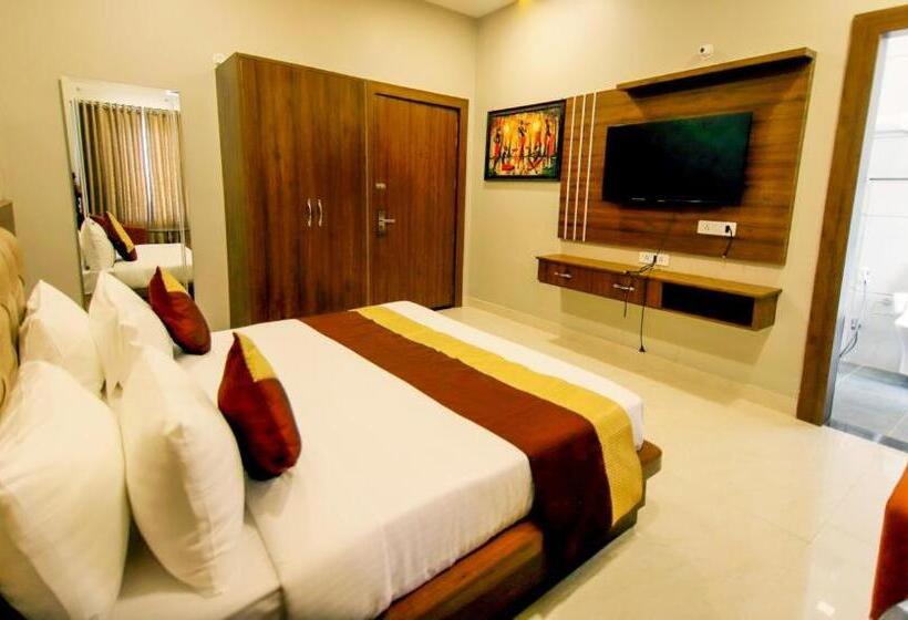 فندق Amar Vilas & Resort