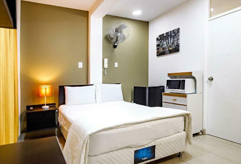 هتل Escala Business