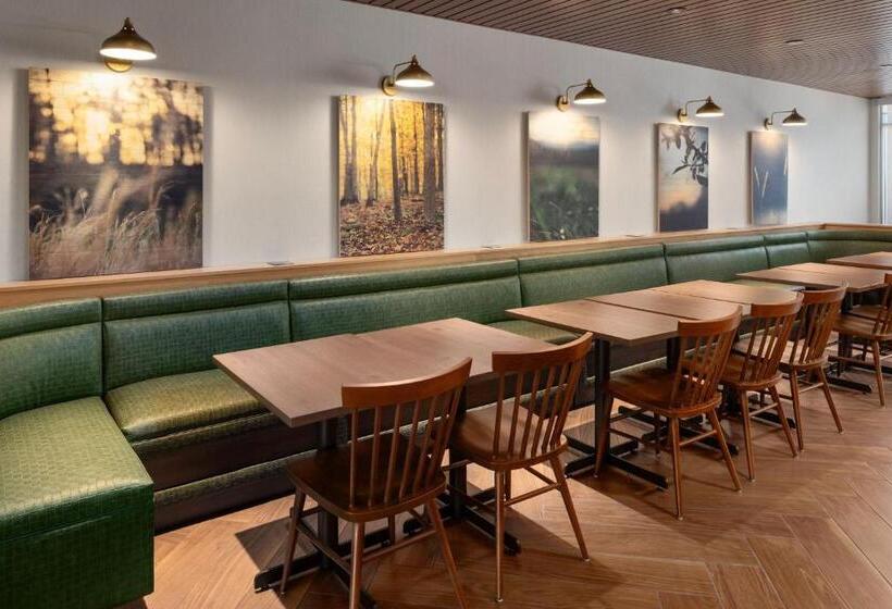 فندق Fairfield By Marriott Inn & Suites Yankton