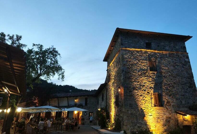 ホテル Il Torrione Del Trebbia