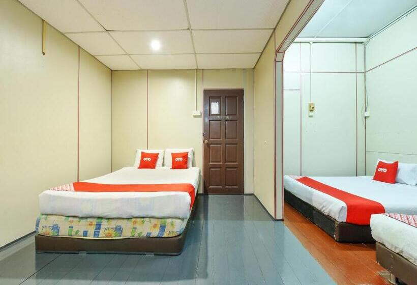 Отель Oyo 90627 Pulau Ketam Inn