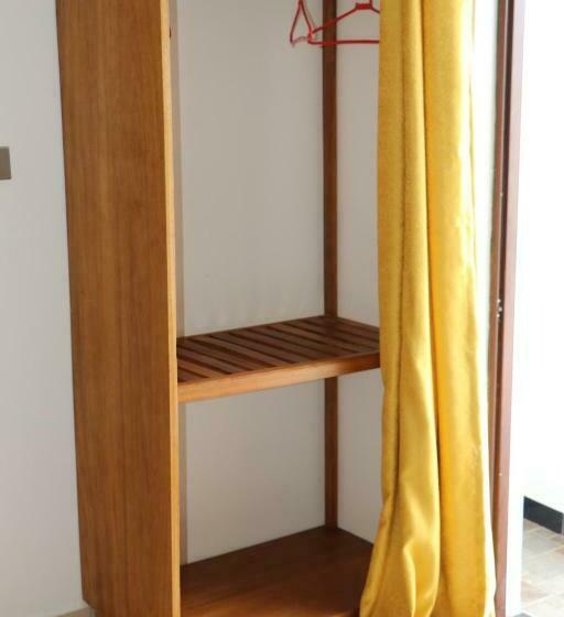 ホテル Queens Court