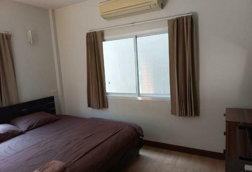 بنسيون Ananda House