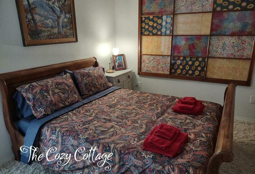 Пансион Cozy Cottage