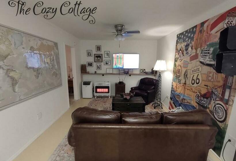 Пансион Cozy Cottage