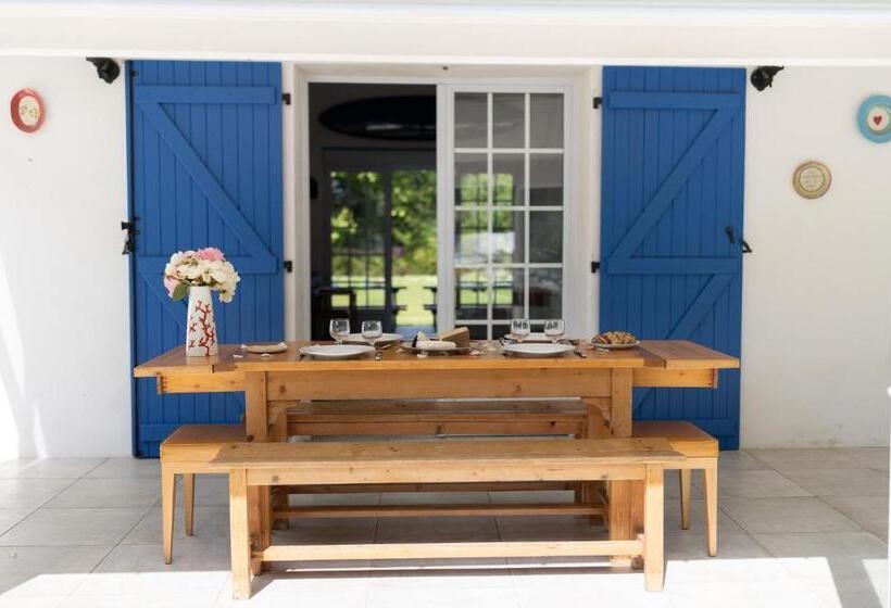 פנסיון La Métairie   Guesthouse