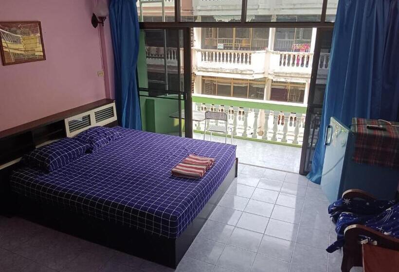 پانسیون Yuri Guesthouse