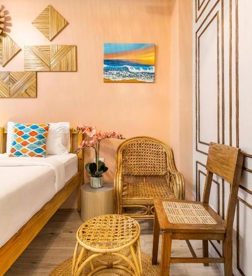 Rain Airport Bed And Breakfast