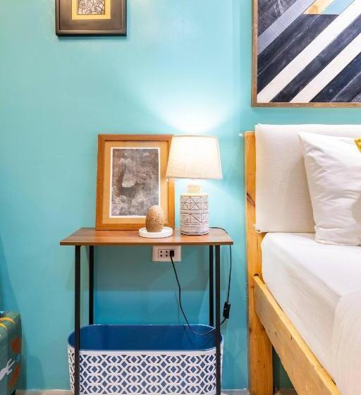 Rain Airport Bed And Breakfast