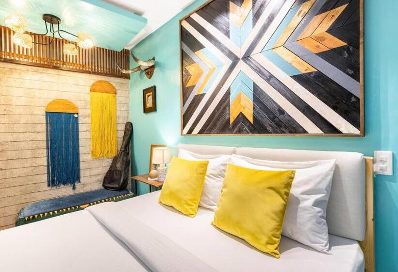 Rain Airport Bed And Breakfast