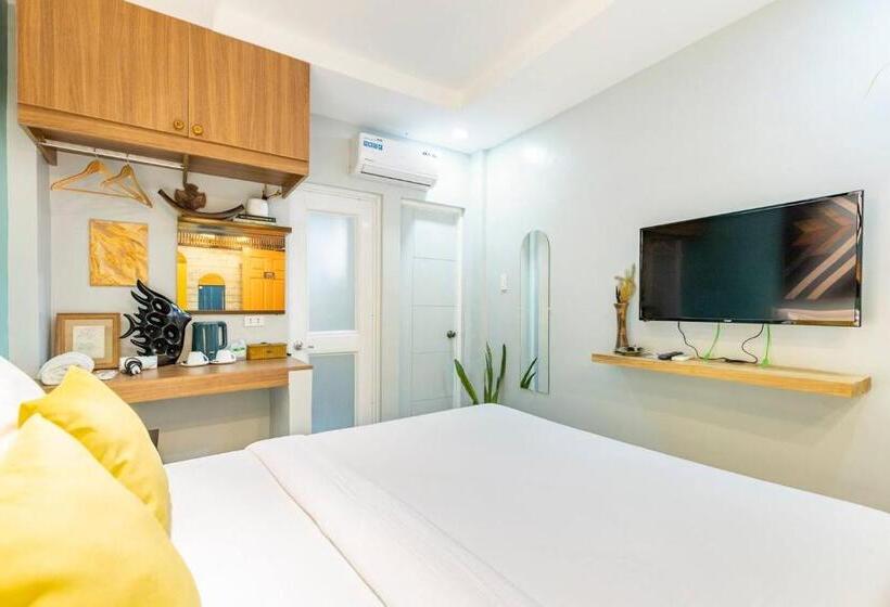 Rain Airport Bed And Breakfast