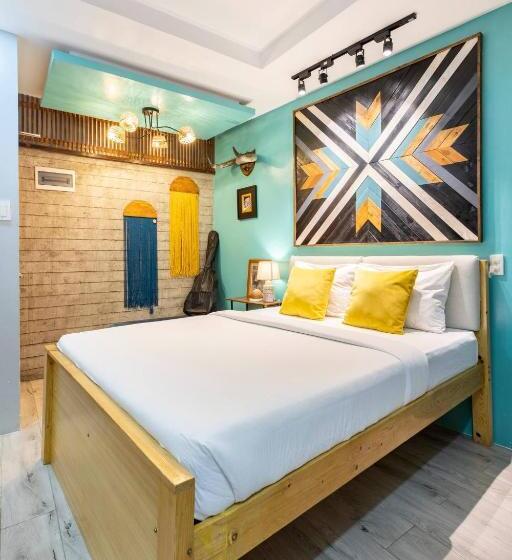 Rain Airport Bed And Breakfast