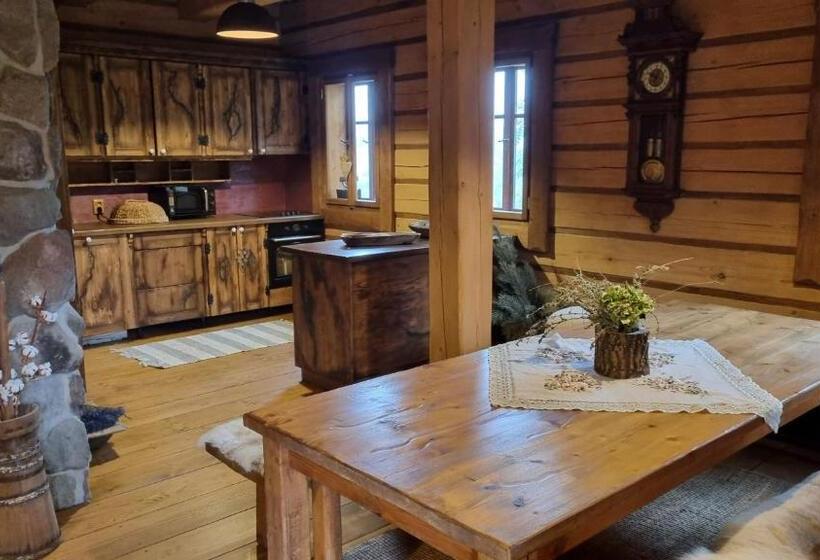 리조트 Silverstone Living