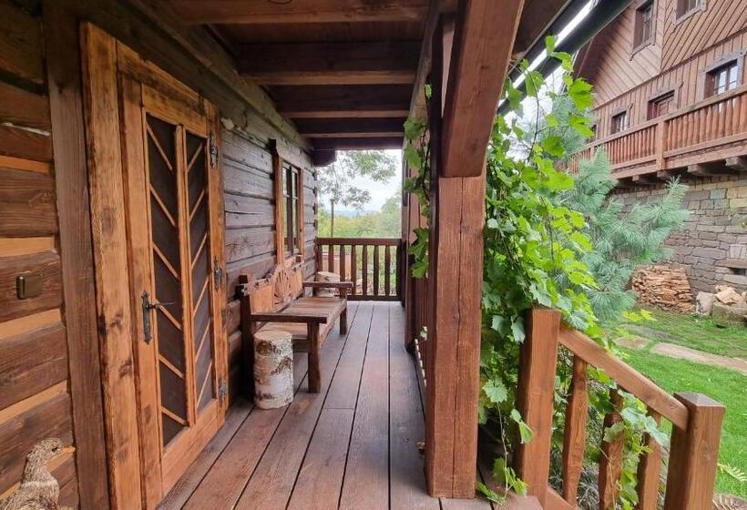 리조트 Silverstone Living