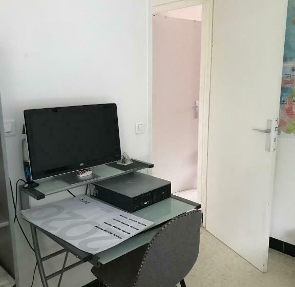 مبيت وإفطار Chambre Cosy, Calme, Dans Maison Privée à 1,5 Km Village