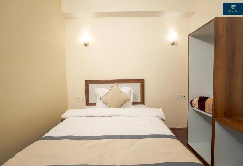 Hotel Divine S The Elite Zong