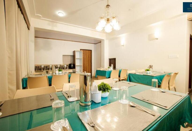 Hotel Divine S The Elite Zong