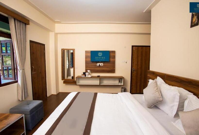 Hotel Divine S The Elite Zong