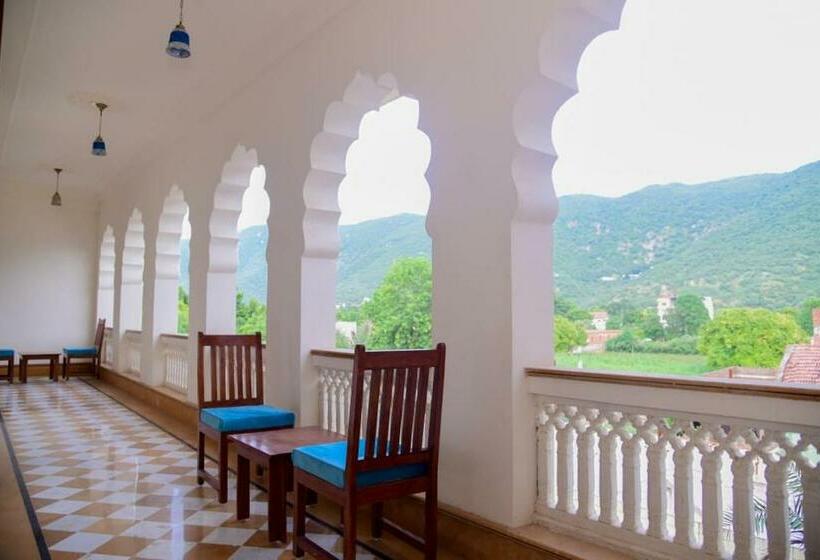 호텔 Pushkar Mountain