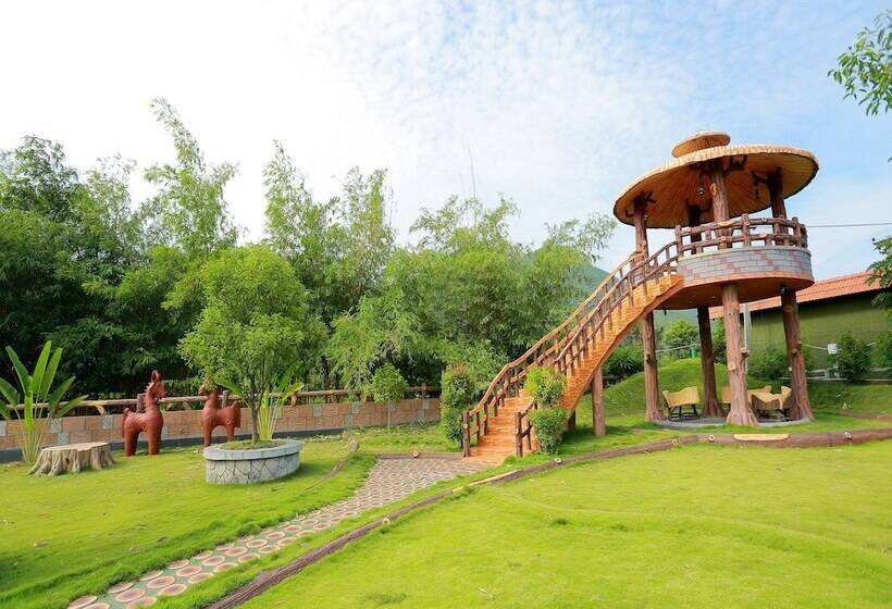 Отель Selvamathi Farm Resorts