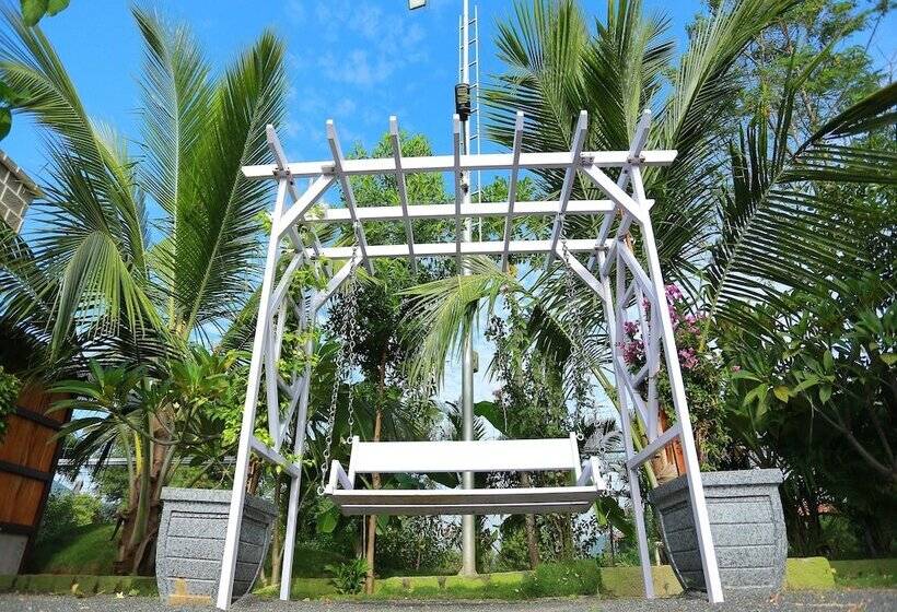 Отель Selvamathi Farm Resorts