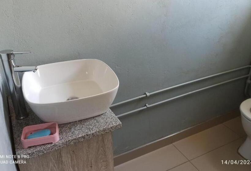 Pension Jollys Park Guesthouse