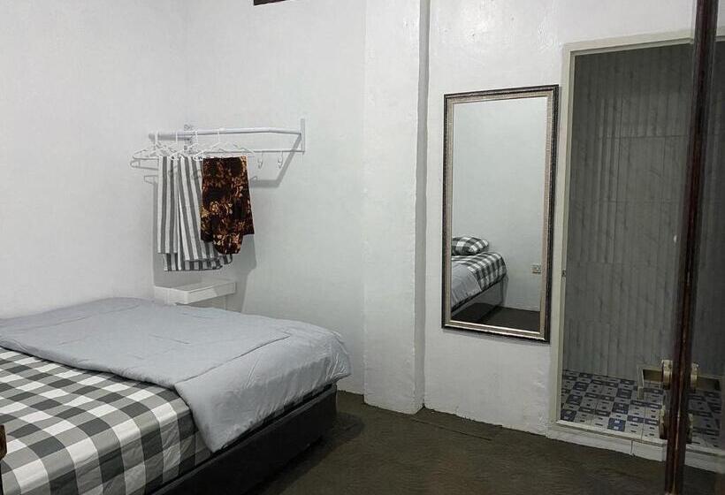 Пансион Violet Doorz Syariah