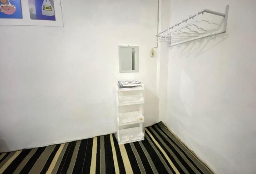 Пансион Violet Doorz Syariah