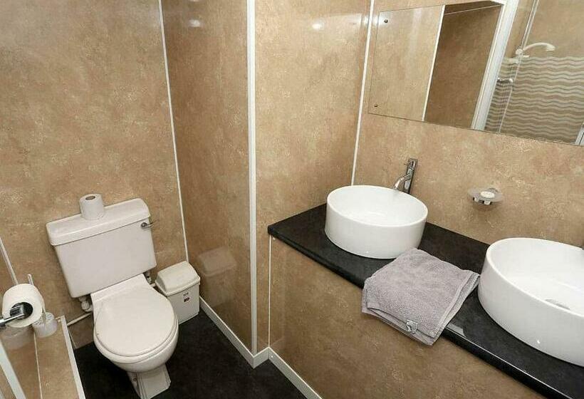 منتجع Amroth Castle Holiday Park