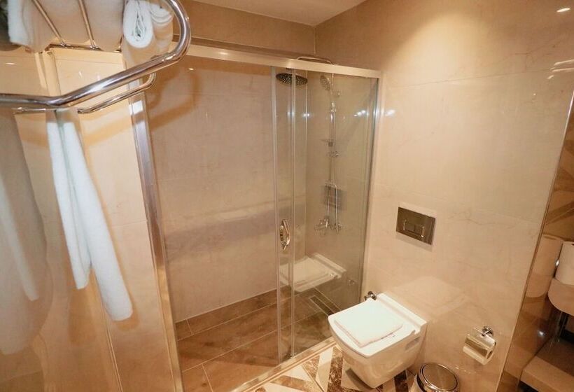 تختخواب و صبحانه Grand Luxury