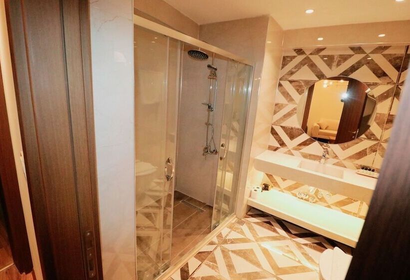 تختخواب و صبحانه Grand Luxury