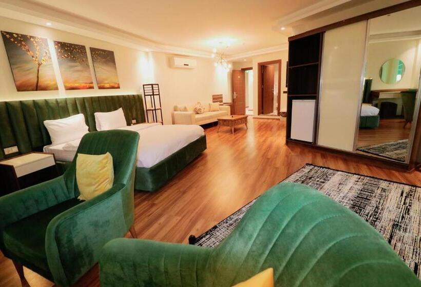 تختخواب و صبحانه Grand Luxury