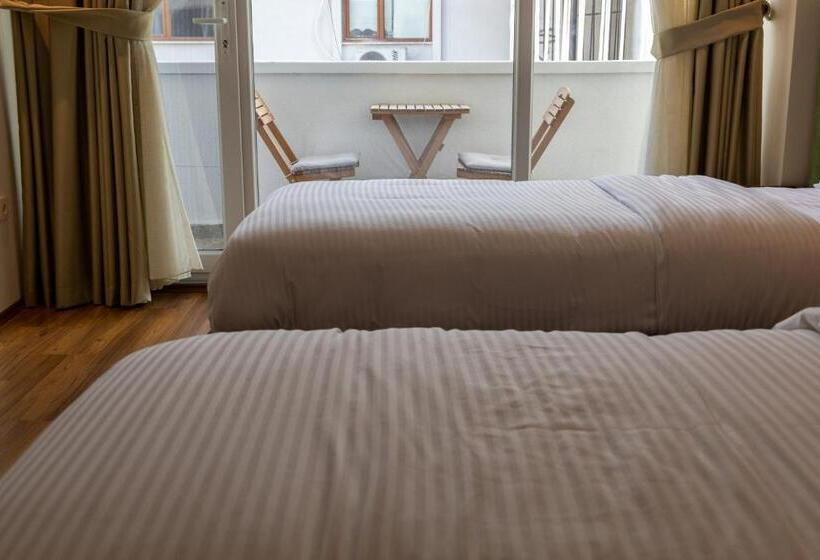 تختخواب و صبحانه Grand Luxury