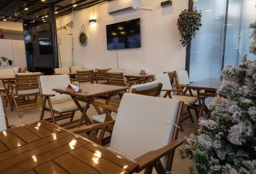 تختخواب و صبحانه Grand Luxury