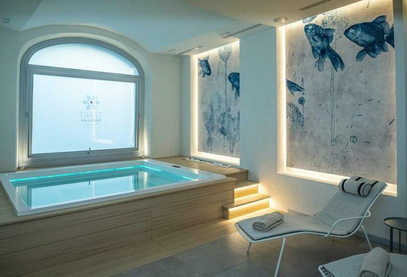 住宿加早餐  Tanits & Spa