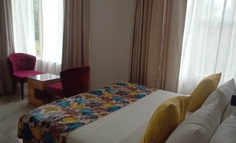 호텔 Abhilashi Inn