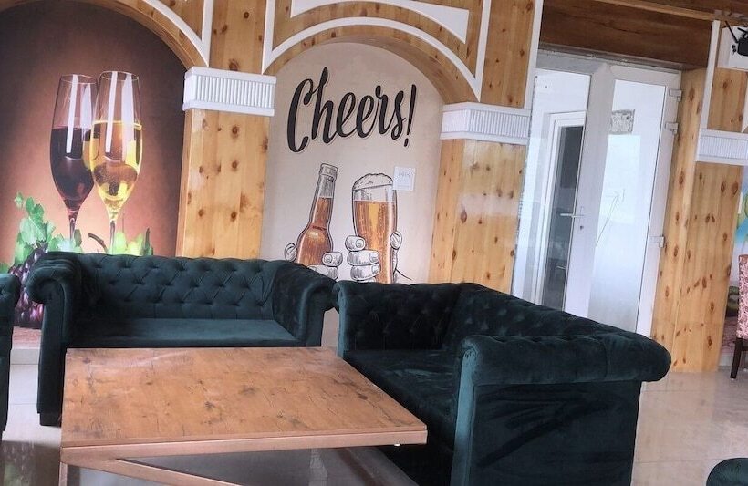 호텔 Abhilashi Inn