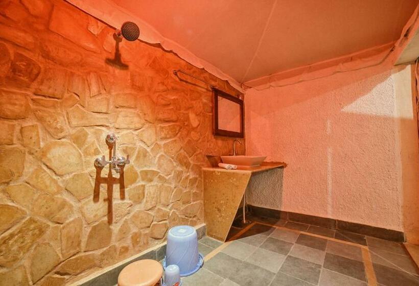 فندق Dolatgarh Desert Camp