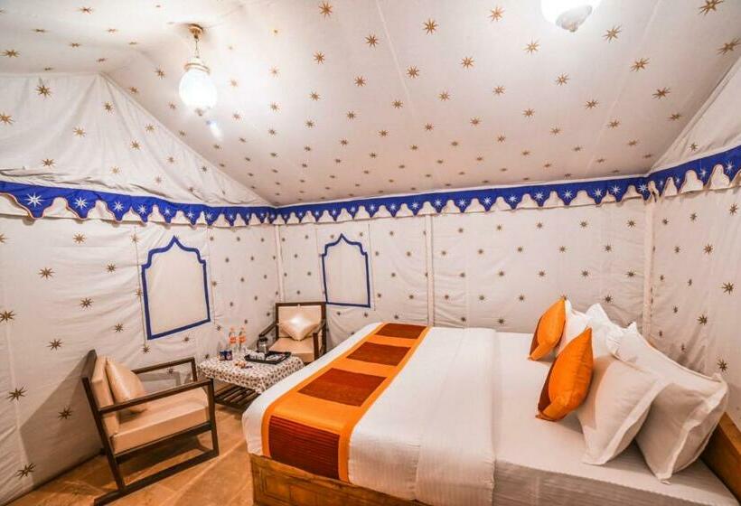 فندق Dolatgarh Desert Camp