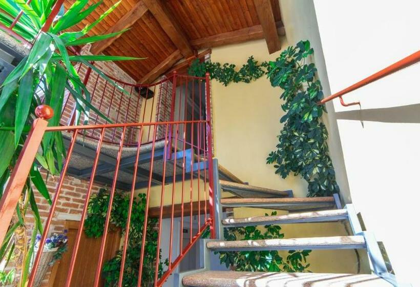 Отель Sogni Di Langa