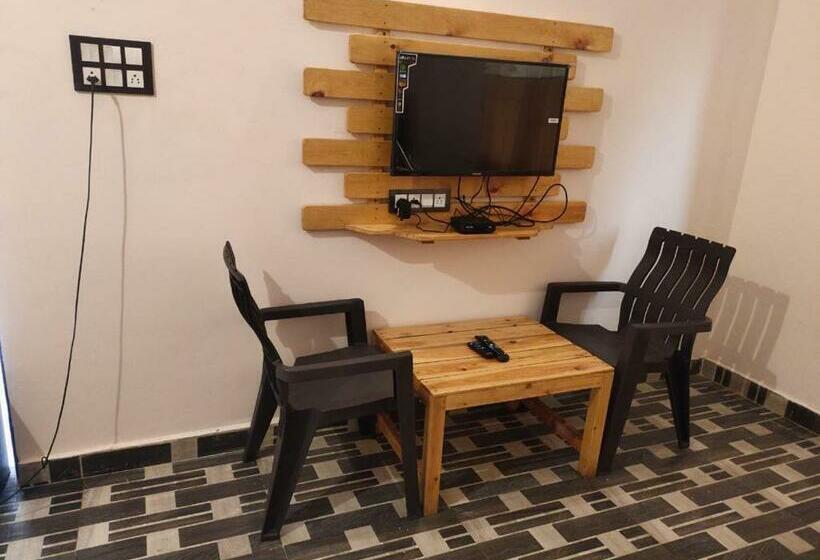 호텔 Village Camp Resort By Wb Inn