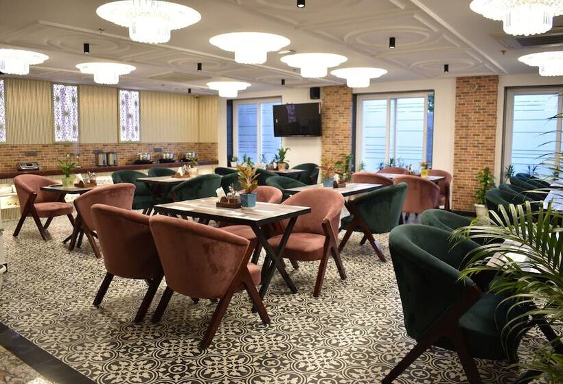 Lime Tree Hotel And Banquet Greater Noida