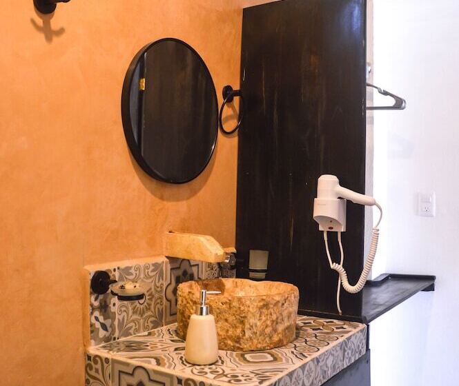 호스텔 Habitaciones Colonial Zaci