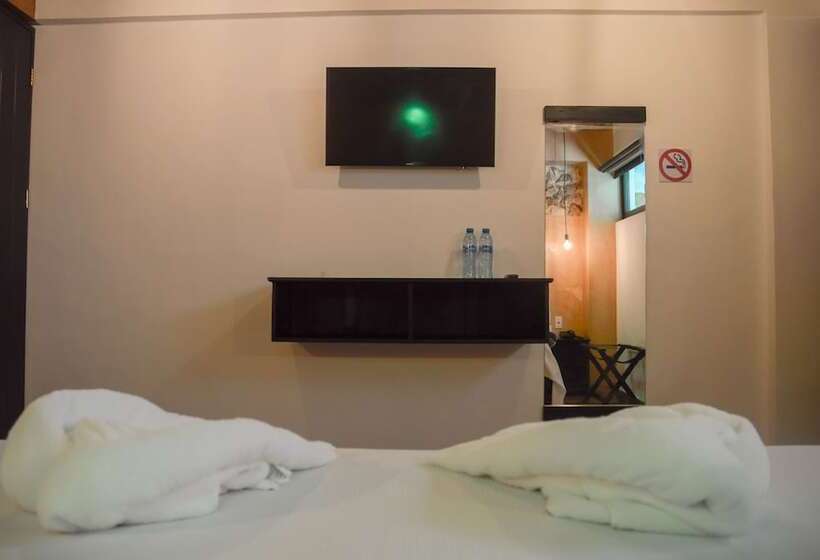 호스텔 Habitaciones Colonial Zaci