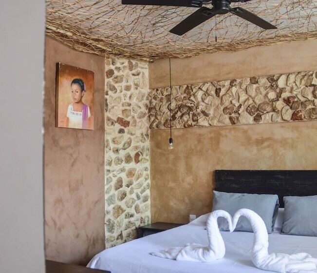 호스텔 Habitaciones Colonial Zaci