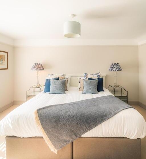 Общежитие The Seaview, East Preston